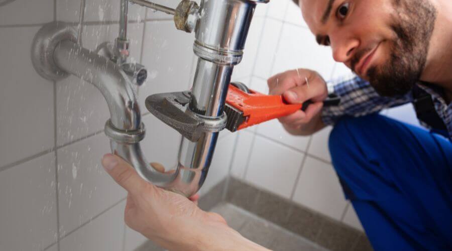 Professional same day plumber services in Preston, IA